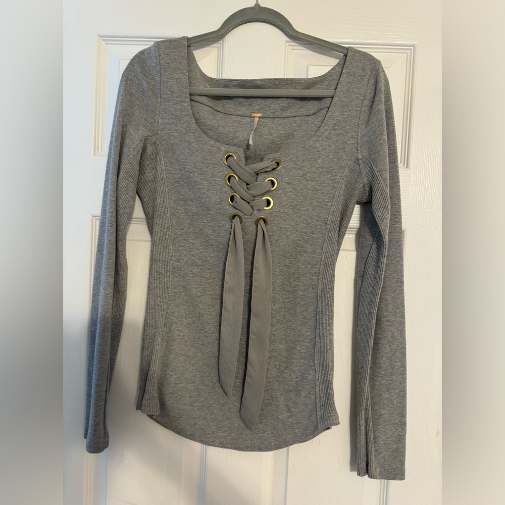 Free People Longed Sleeved Tie Front Gray Blouse